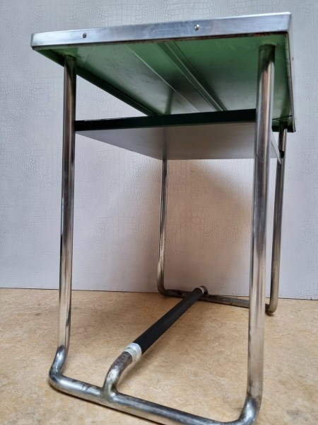 kinder-bureau-stoel-Zurla-Italia-mobili-ferro-Pauselijke werken-bijstand-Hollandse-kindertjes-schoolmeubilair-watersnoodgebied-00002 (7)
